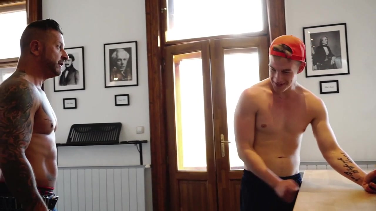 Timi Fondled in the Shower