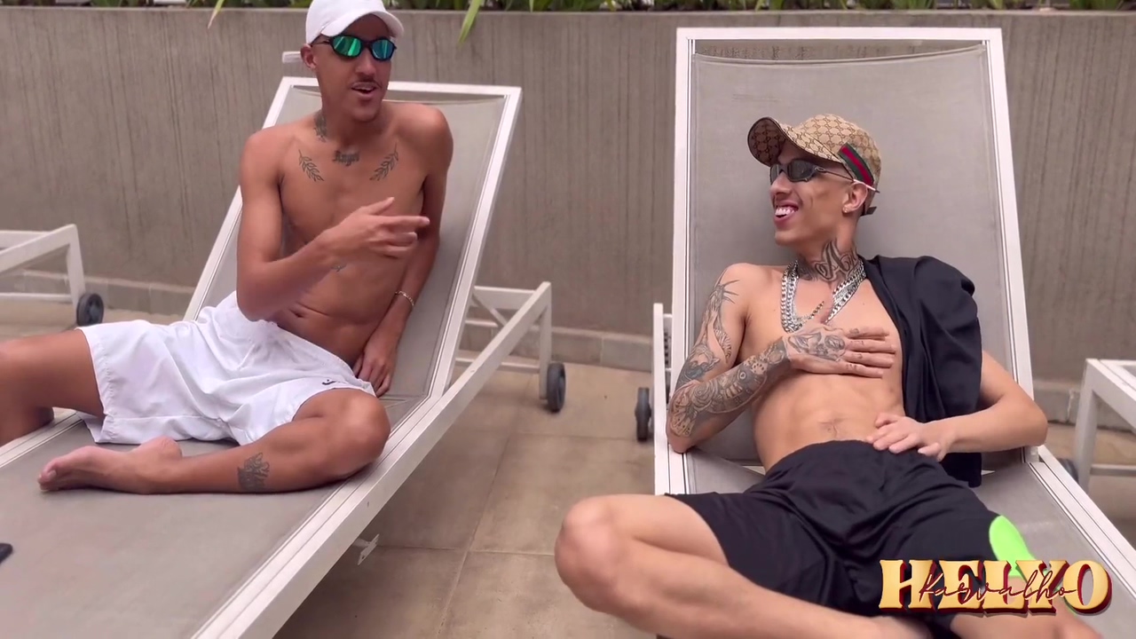 O Novinho Me Mostrou Os Videos Dele E Fiz Ele Cai Na Rola 12 Min