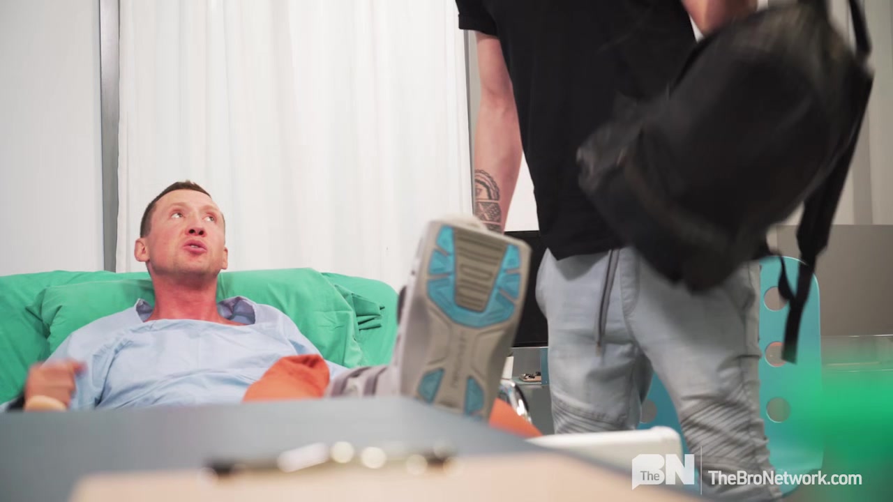 Bedside Bending - Gay Bareback Video - Masqulin