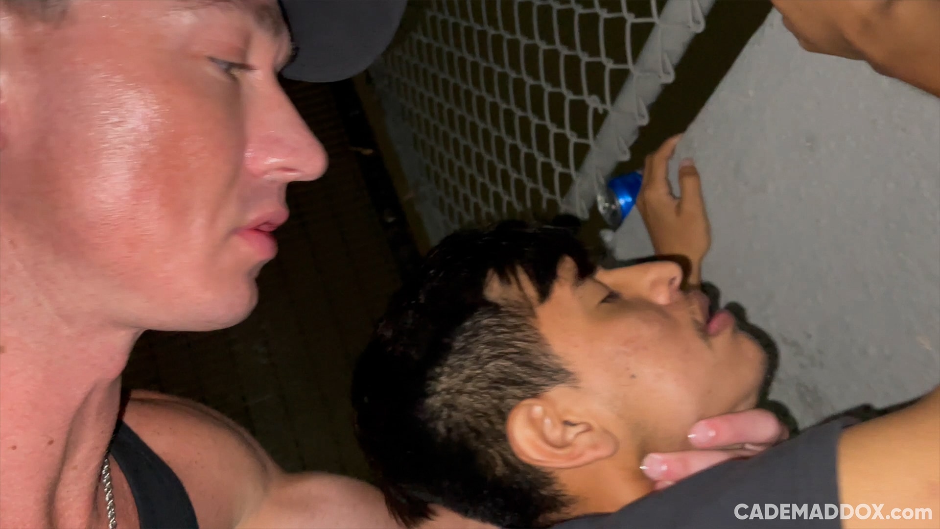 4AM Public Fuck - CadeMaddox