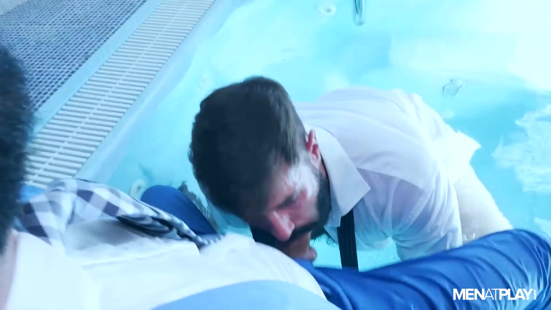 Wet Groomsman - MENatPLAY