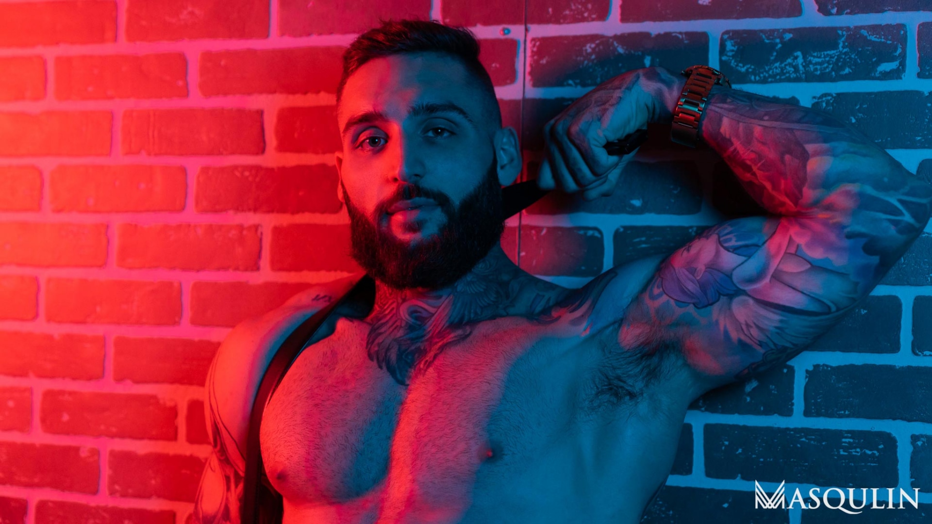 In The Shadow - Gay Bareback Video - Masqulin
