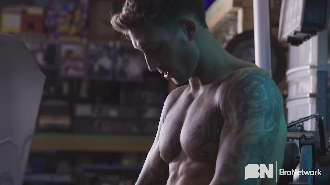 Hot AF: Mike Carrera - Gay Bareback Video - Masqulin