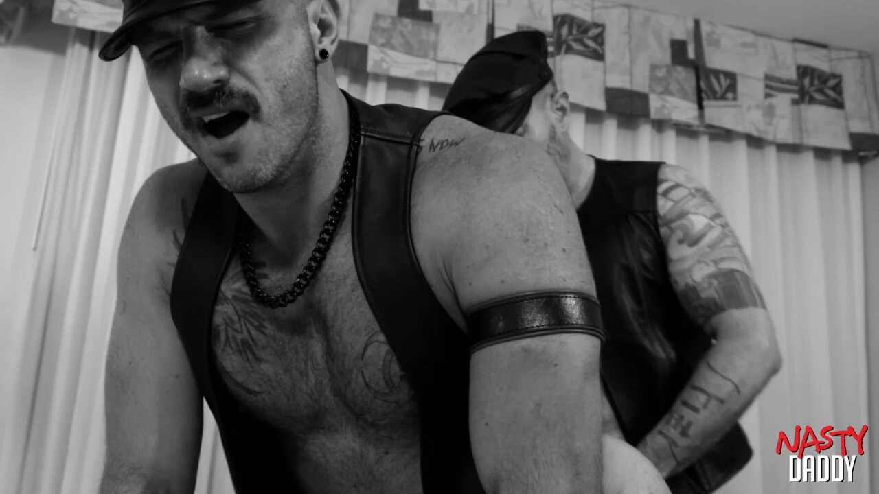 NASTYDADDY Muscled Dudes Greg Riley And Jeremiah Jones Love Naughty Fun