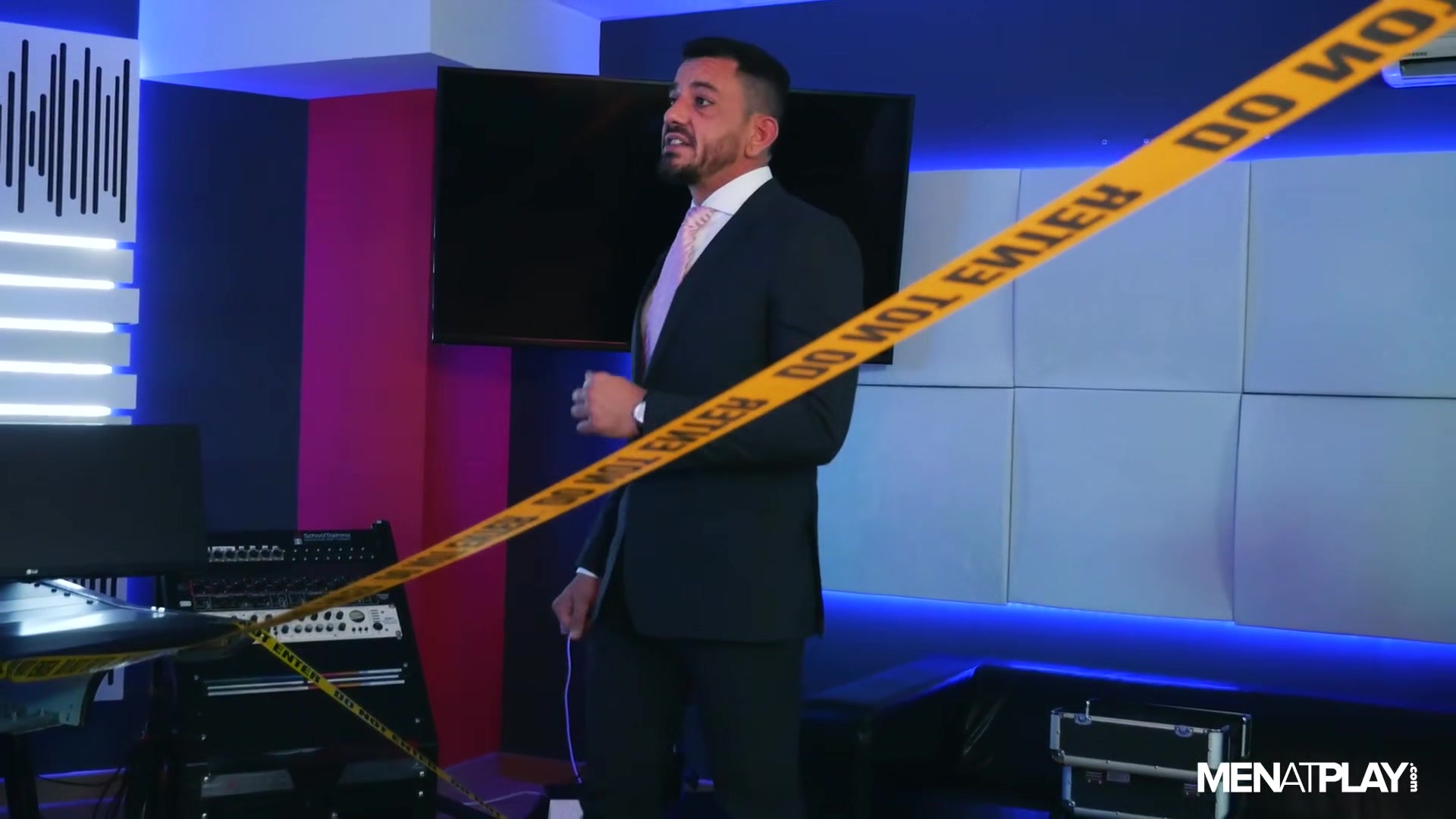 Crime Scene Investigation - MENatPLAY