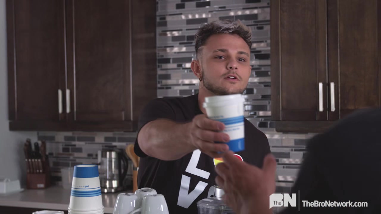 Who Needs Labels? - Gay Bareback Video - Masqulin