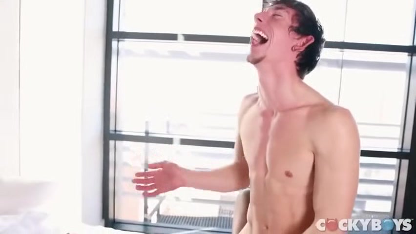 Interracial Swhirly Fucks Zane Bareback