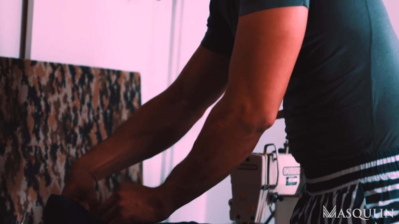 Out Of The Shadow - Gay Bareback Video - Masqulin
