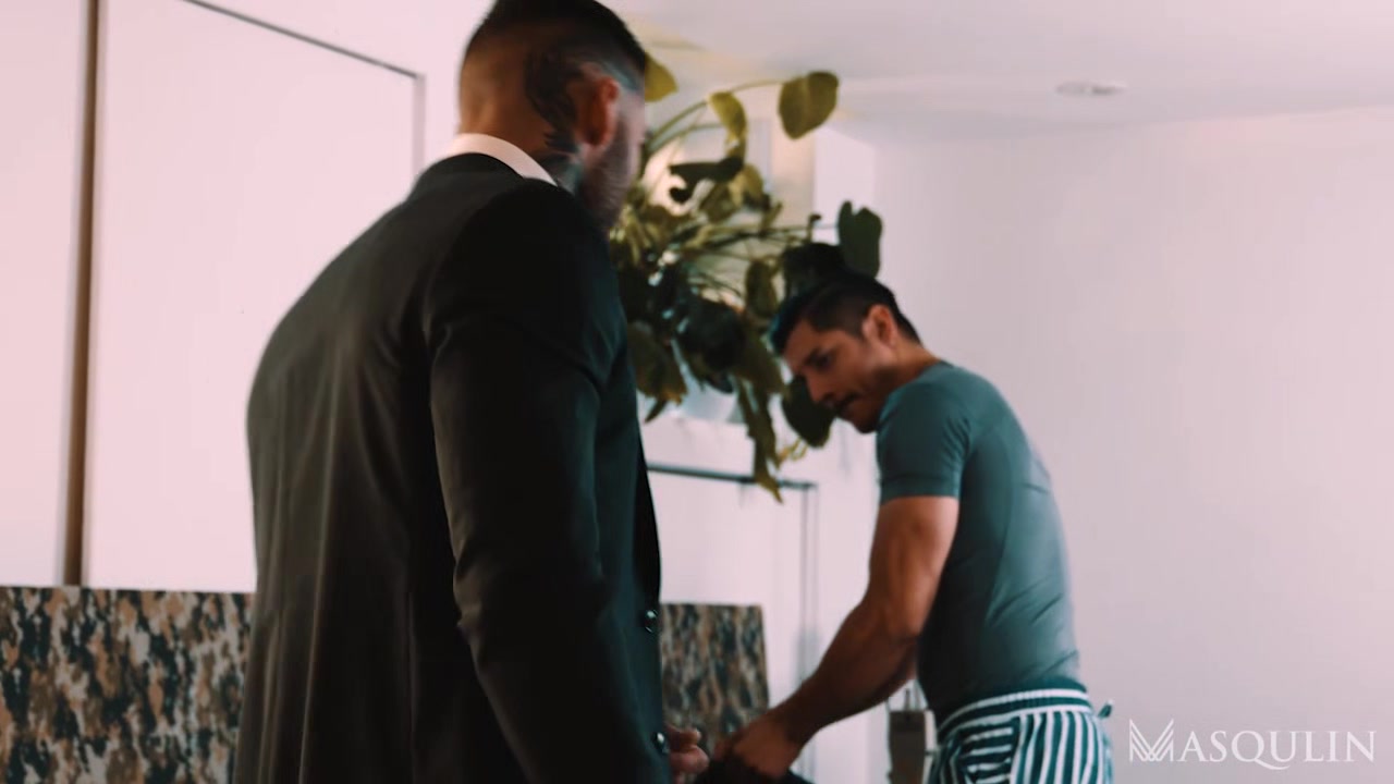 Out Of The Shadow - Gay Bareback Video - Masqulin