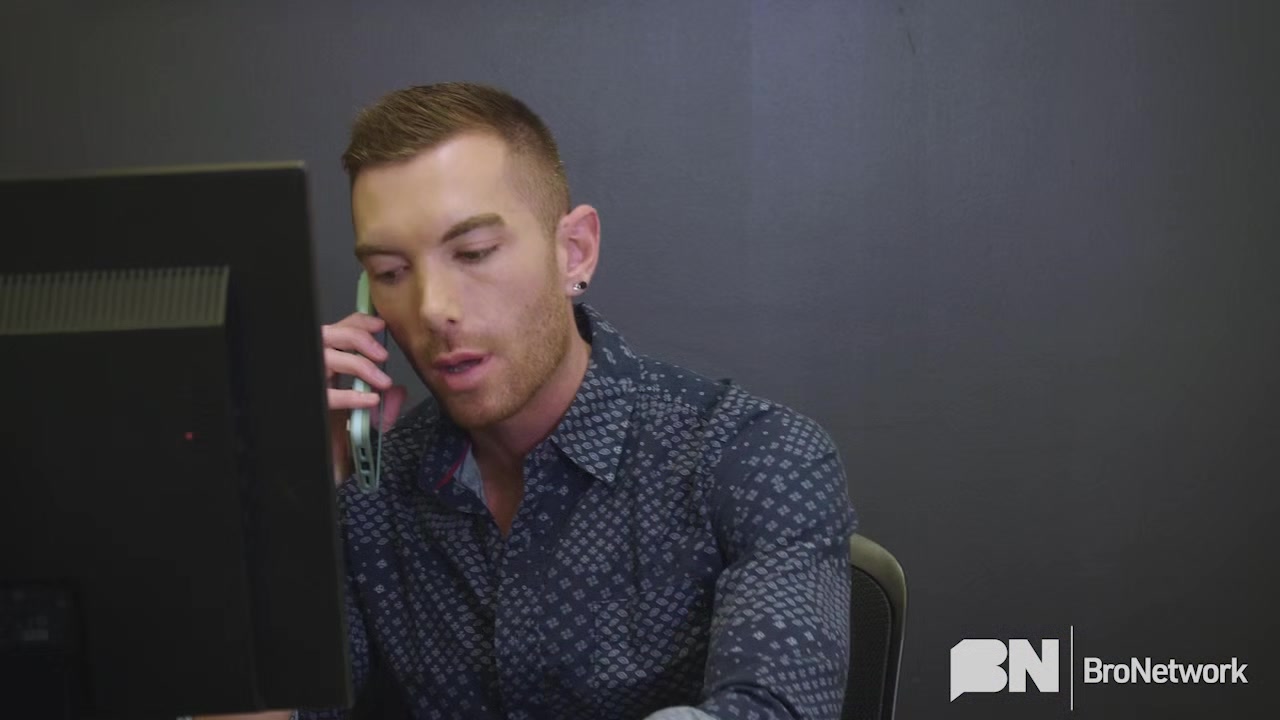 Office Urges - Gay Bareback Video - Masqulin