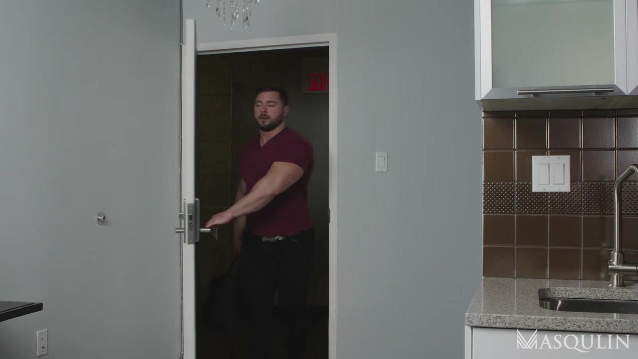 Montreal Bound - Gay Bareback Video - Masqulin
