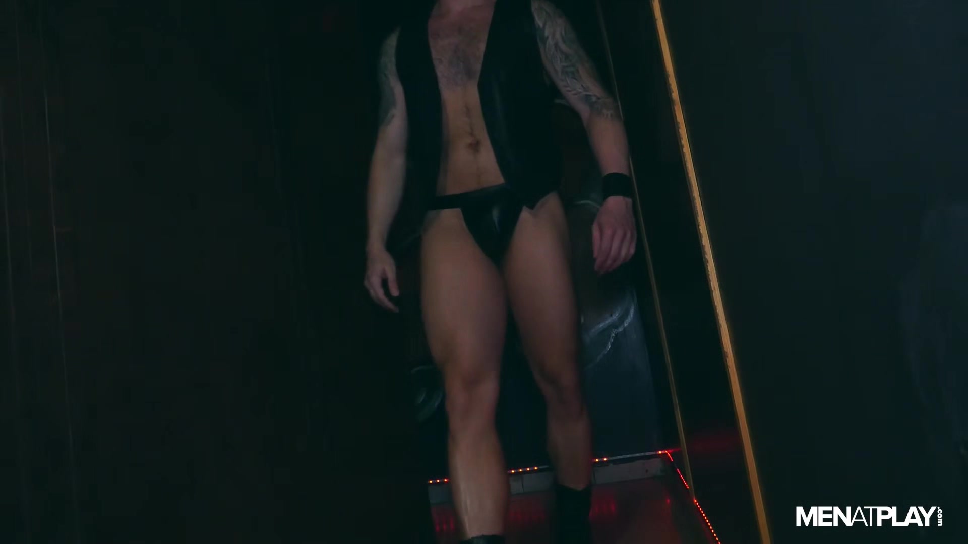 Cruising At Club-X 2 - MENatPLAY