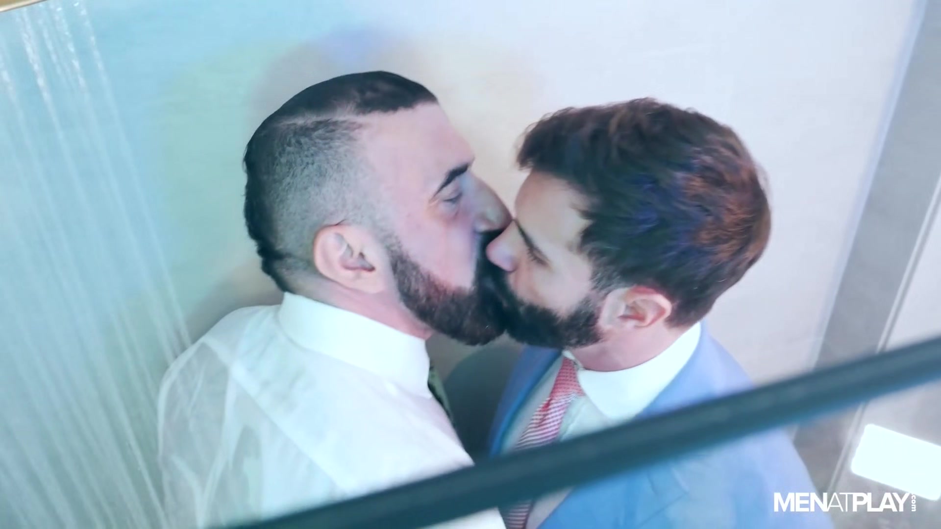 Wet Play, Part 1 - MENatPLAY