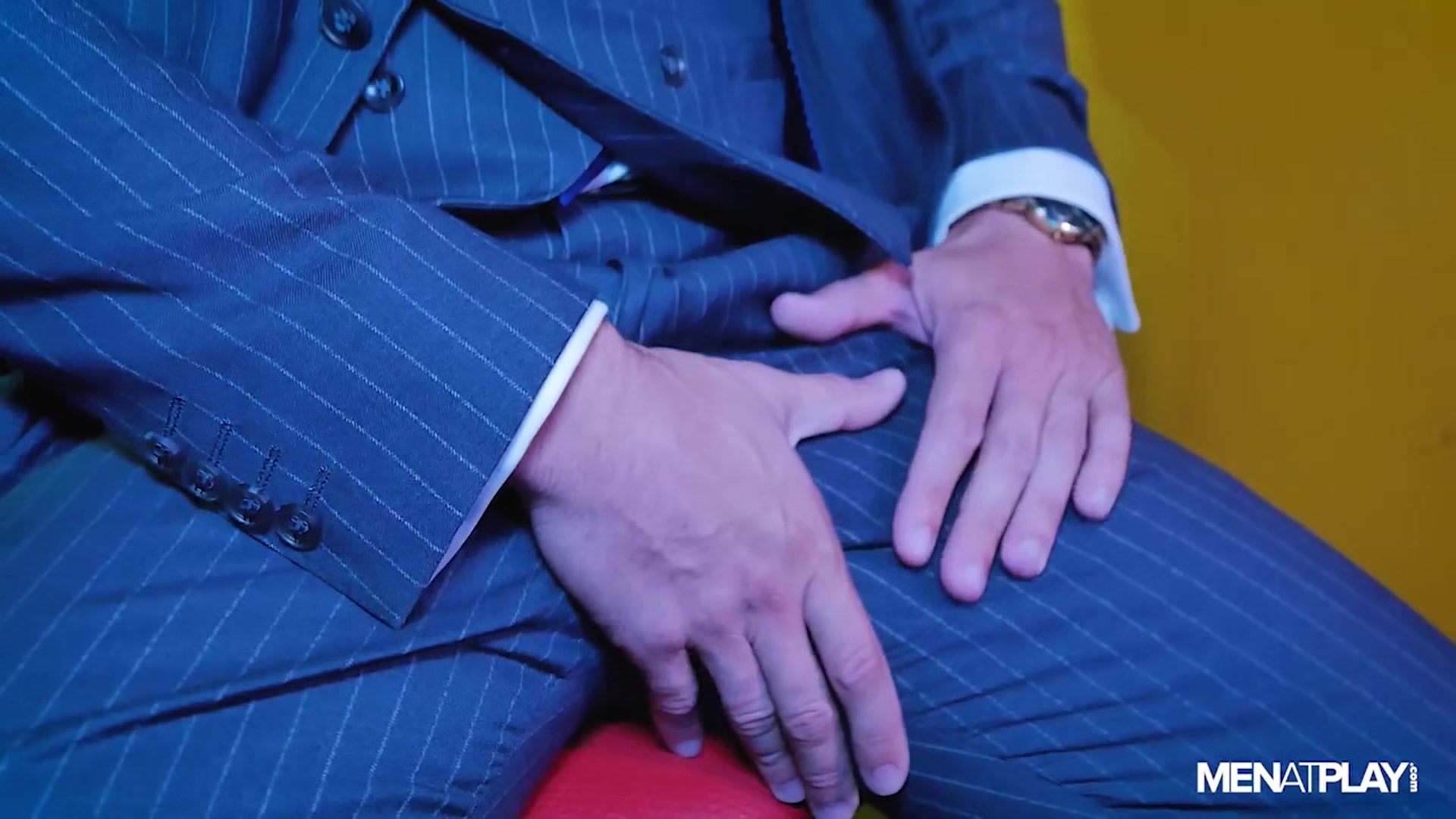 The Gigolo - MENatPLAY
