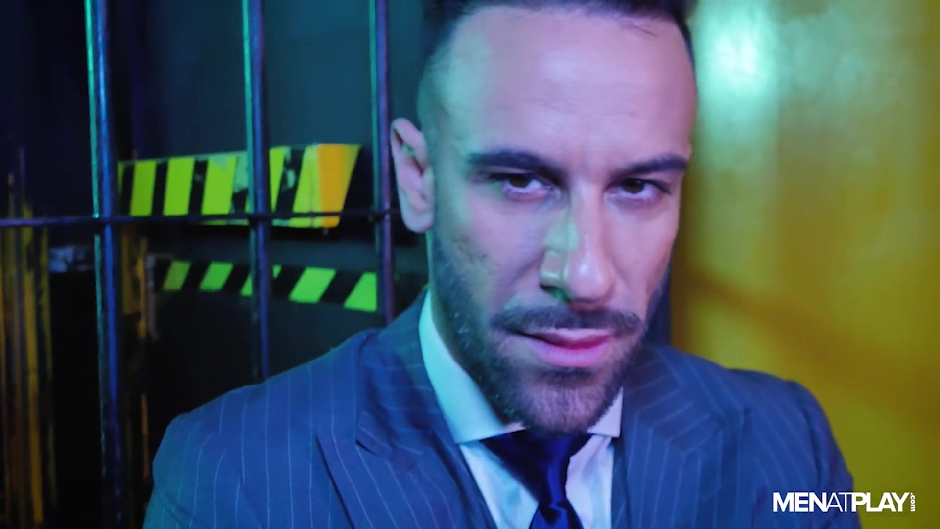The Gigolo - MENatPLAY