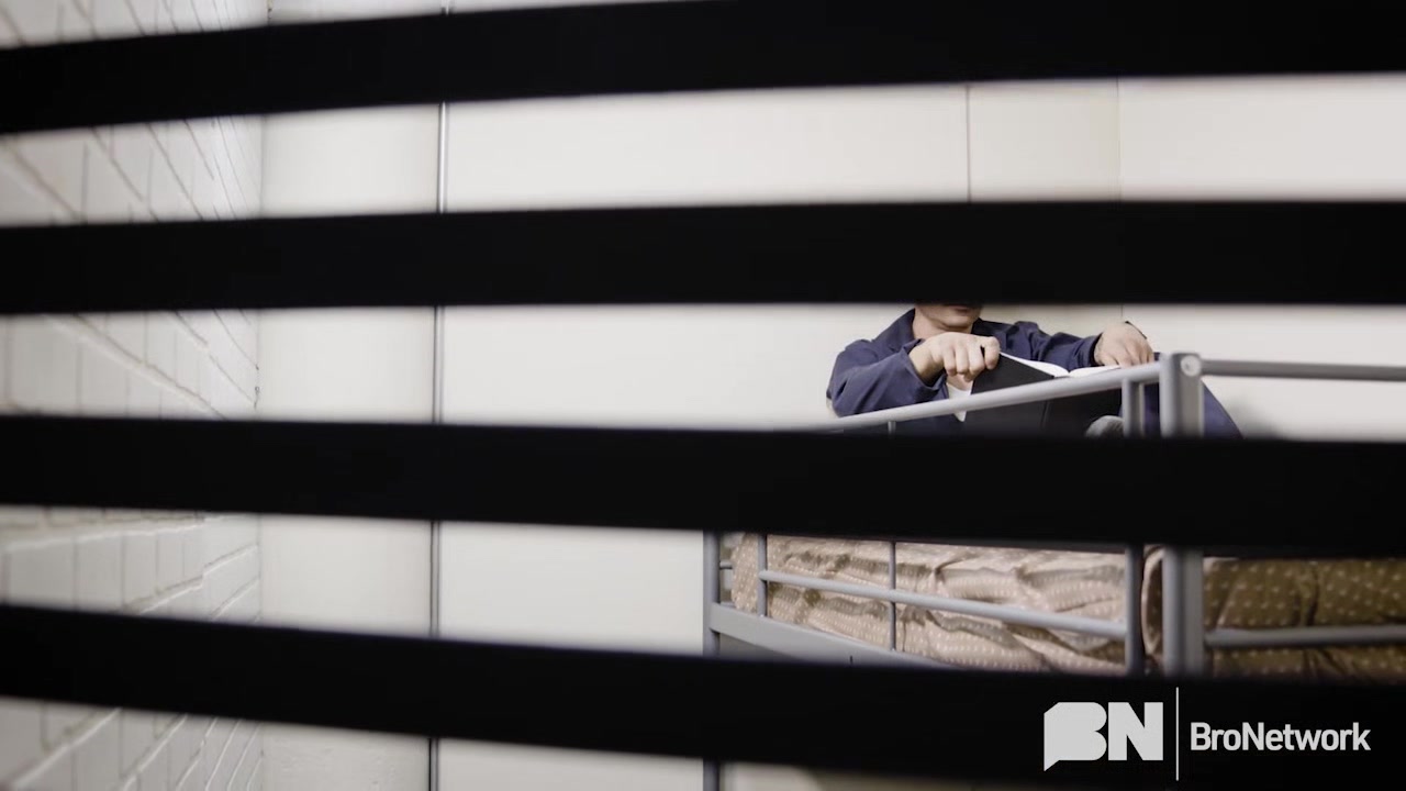 Locked Up - Gay Bareback Video - Masqulin