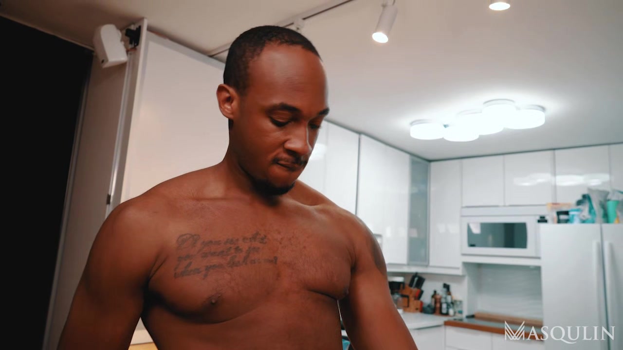 A Meat-Free Diet - Gay Bareback Video - Masqulin