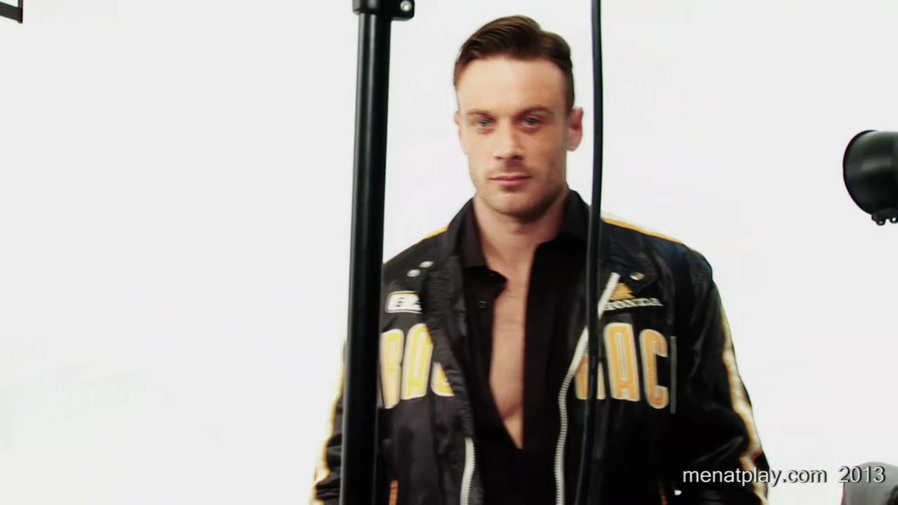 Davey's Casting - MENatPLAY