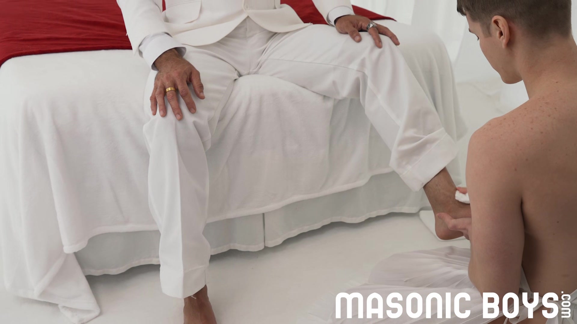MasonicBoys Sexy suited DILF Dillon Stone barebacks hot cute twink
