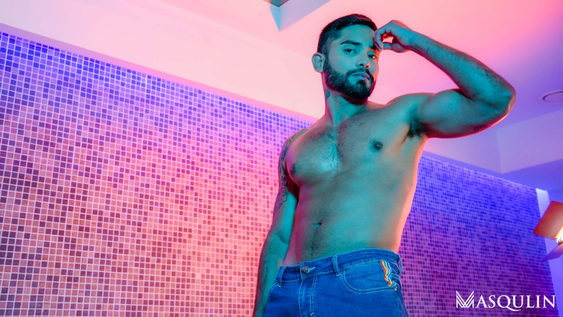 Hot AF. Guido Plaza - Gay Bareback Video - Masqulin