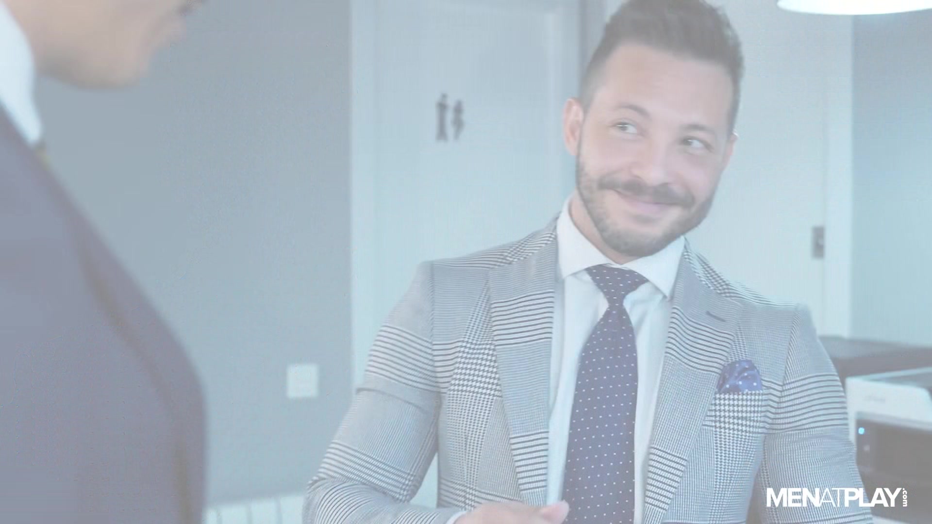 Office Secret Admirer - MENatPLAY