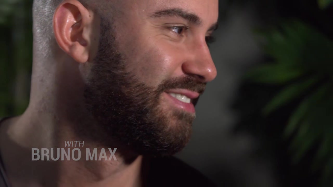 New Year's Swipe - Gay Bareback Video - Masqulin
