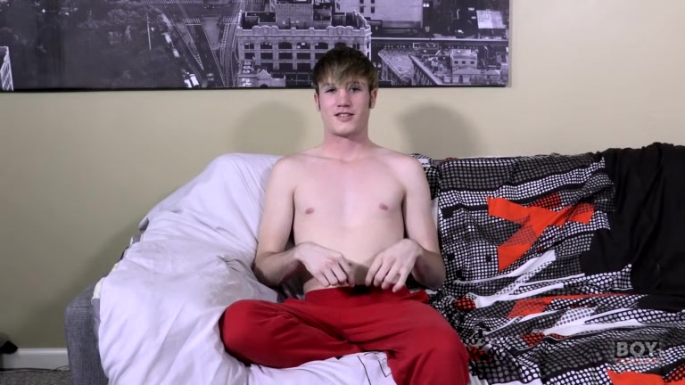 Sexy And Sensual Handjob Sesh With Twink Jasper King