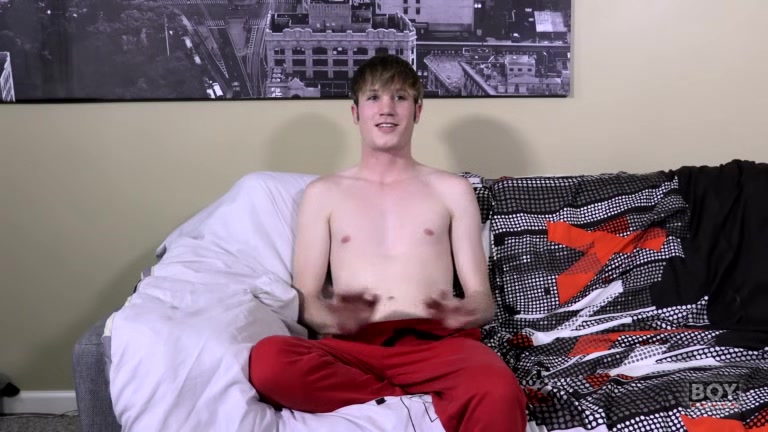 Sexy And Sensual Handjob Sesh With Twink Jasper King
