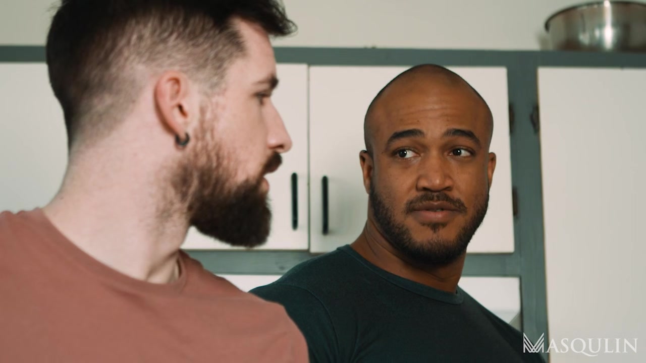 Moving Out - Gay Bareback Video - Masqulin