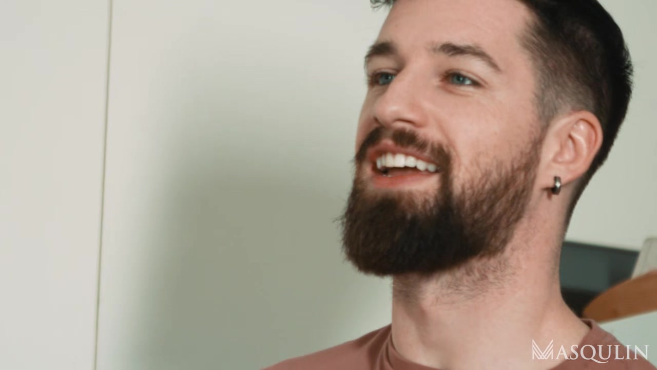 Moving Out - Gay Bareback Video - Masqulin