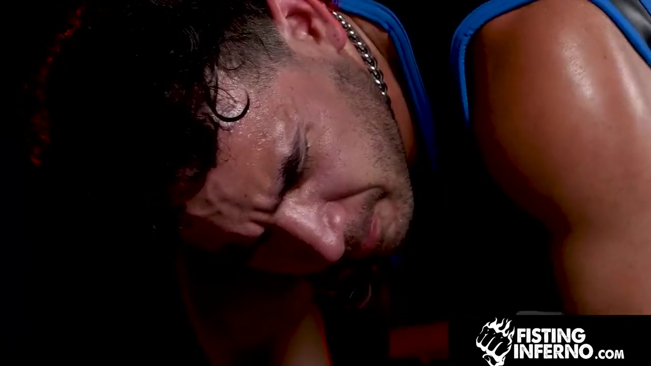 Horned Up Hairy Top Facefucks & Fist Slutty Jock