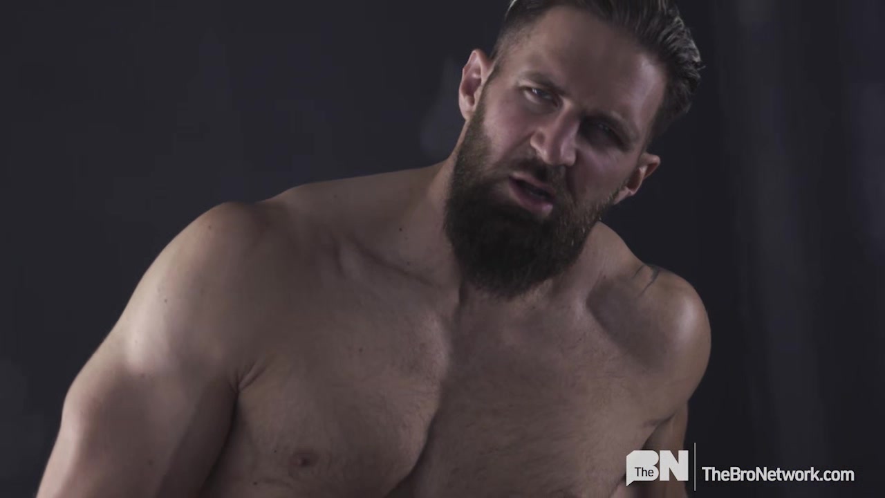 Hot AF: Bradley Virile - Gay Bareback Video - Masqulin