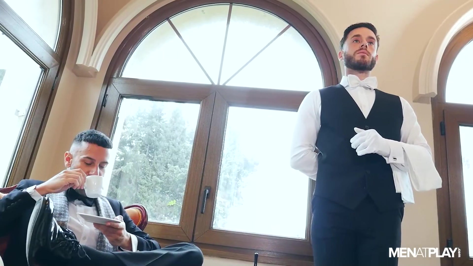 Butler Service 4 - MENatPLAY