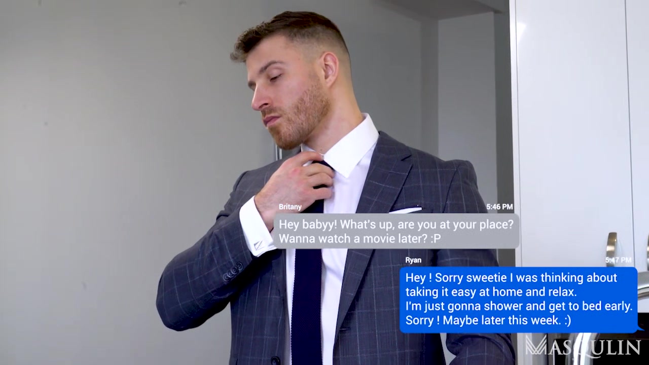 Hot AF. Ryan Ellis - Gay Bareback Video - Masqulin