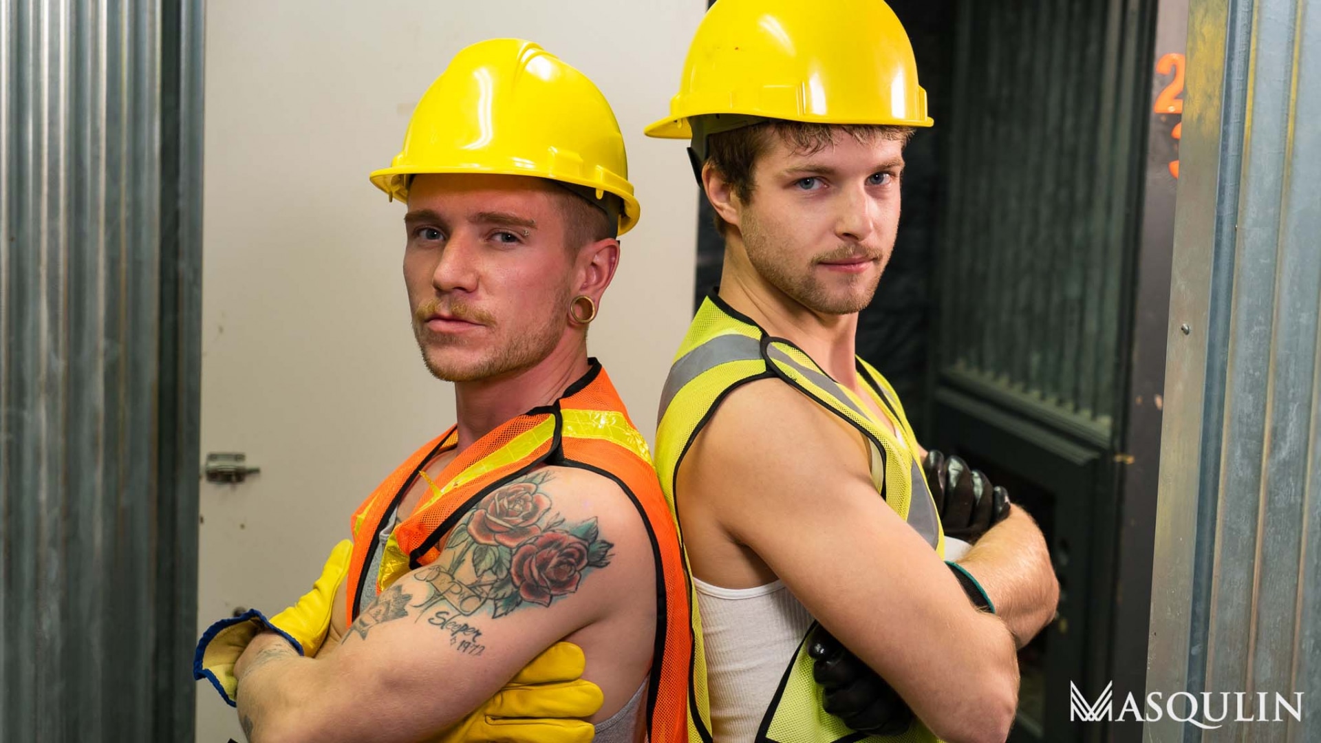 Demolishing The Glory Hole - Gay Bareback Video - Masqulin