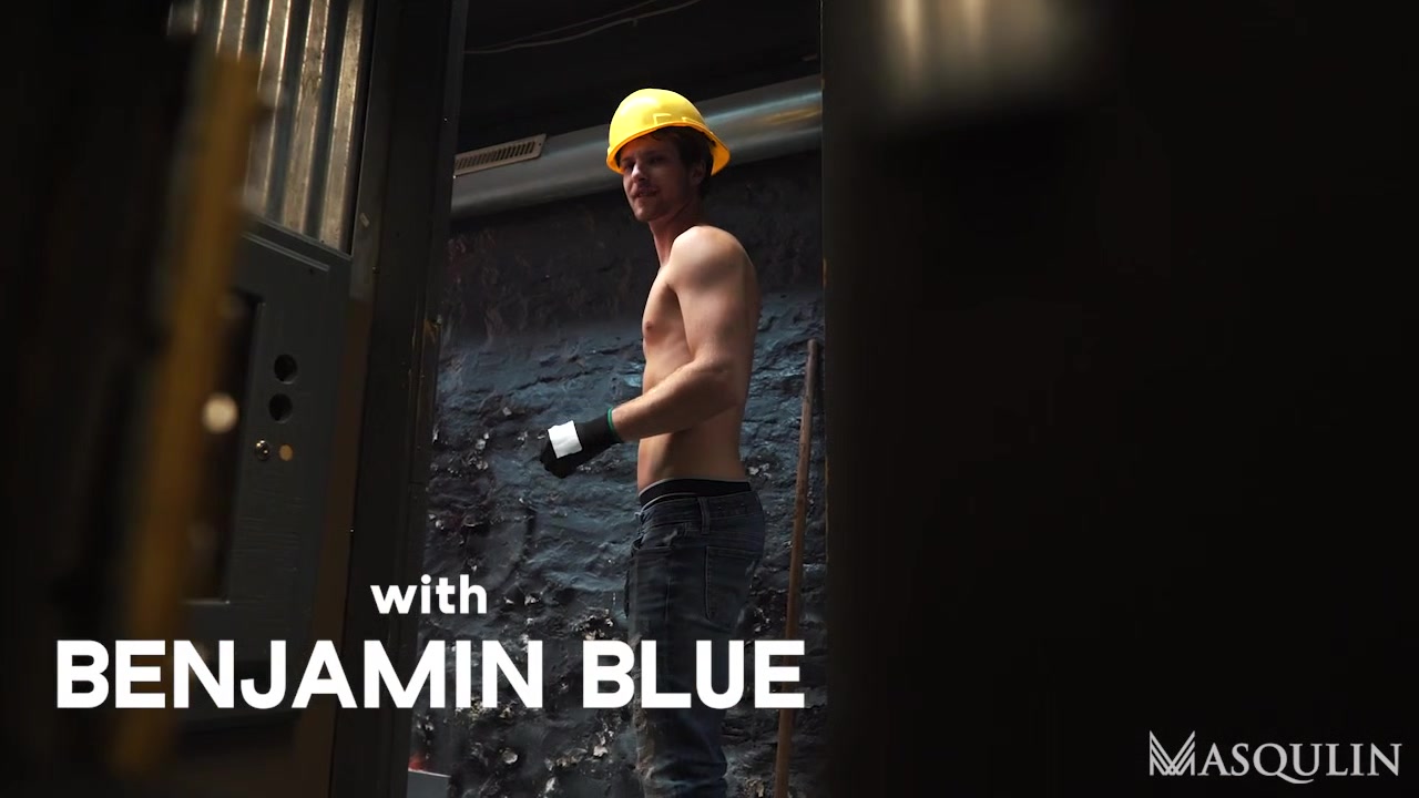 Demolishing The Glory Hole - Gay Bareback Video - Masqulin