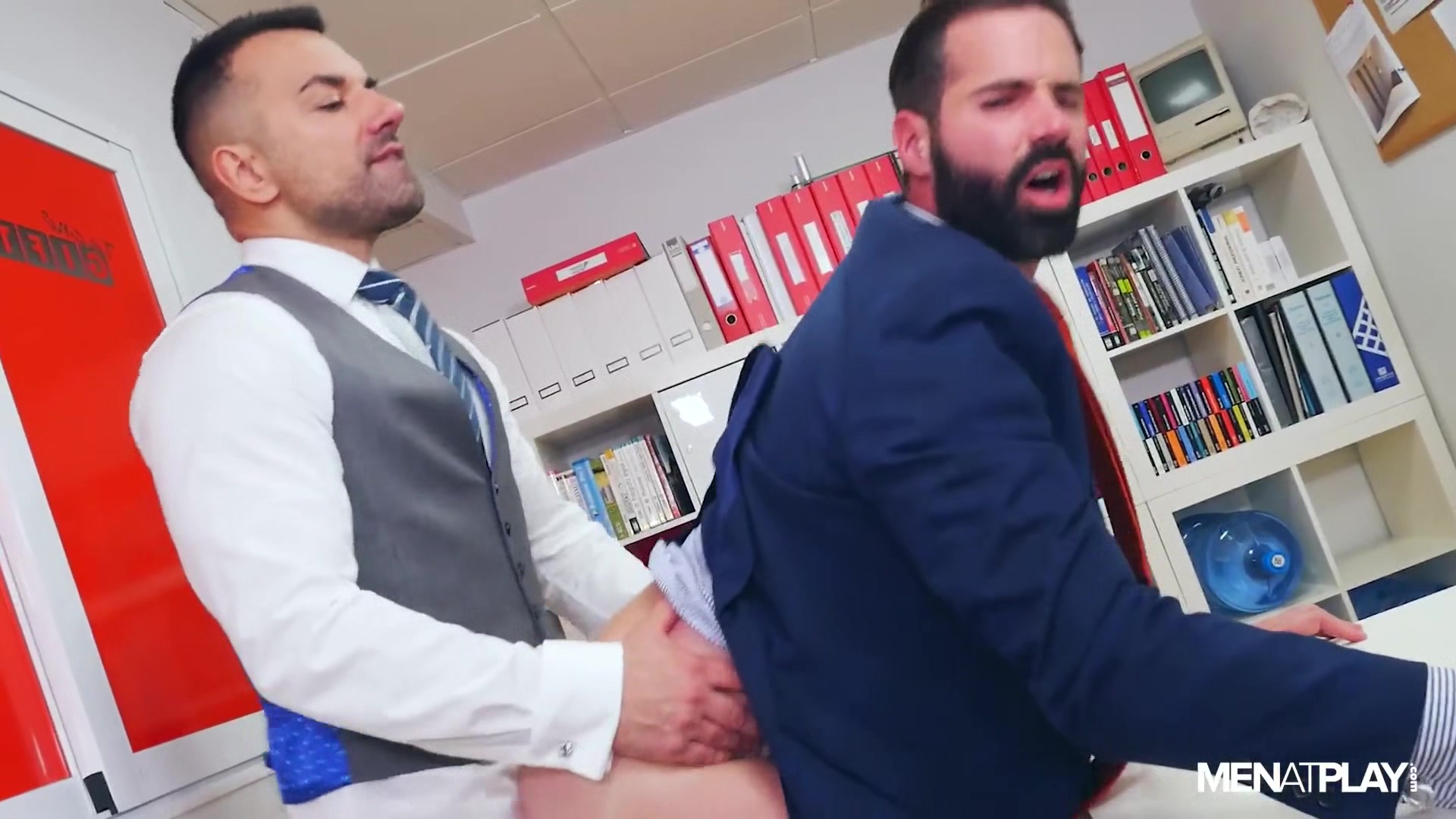 Employee of the Month - MENatPLAY