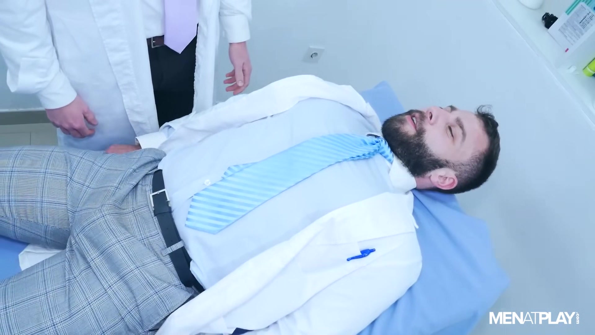 Medical Intern - MENatPLAY