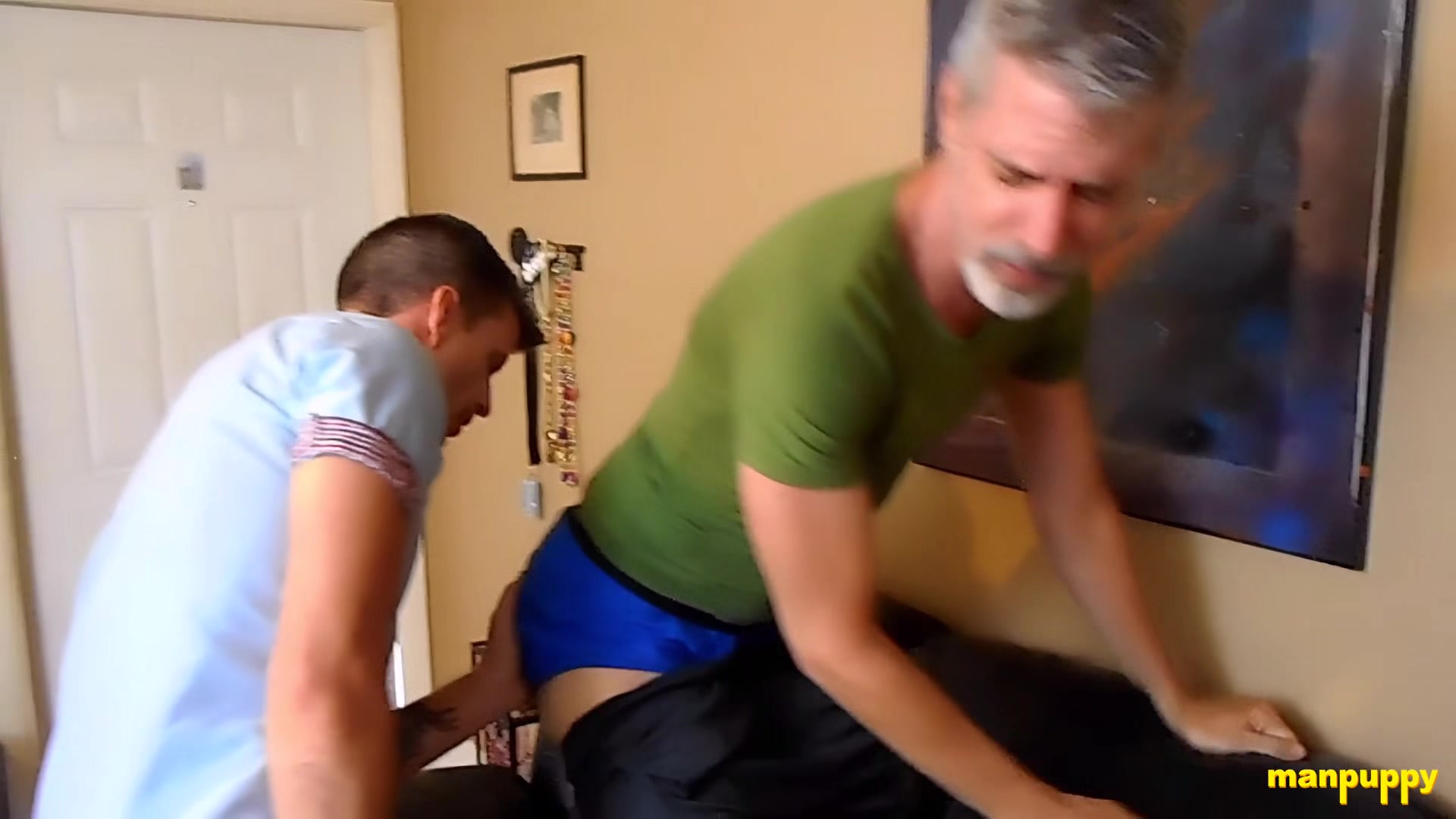 Pantsing Humiliation for Roommate - Jeff Drizzle, Richard Lennox