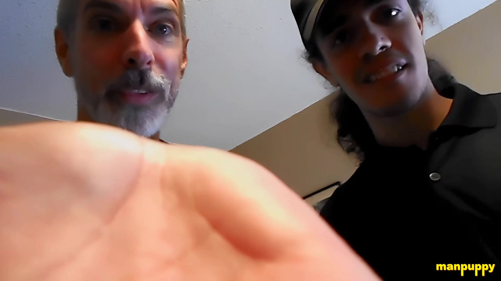 Giant Exterminator - Ricky Fox & Richard Lennox