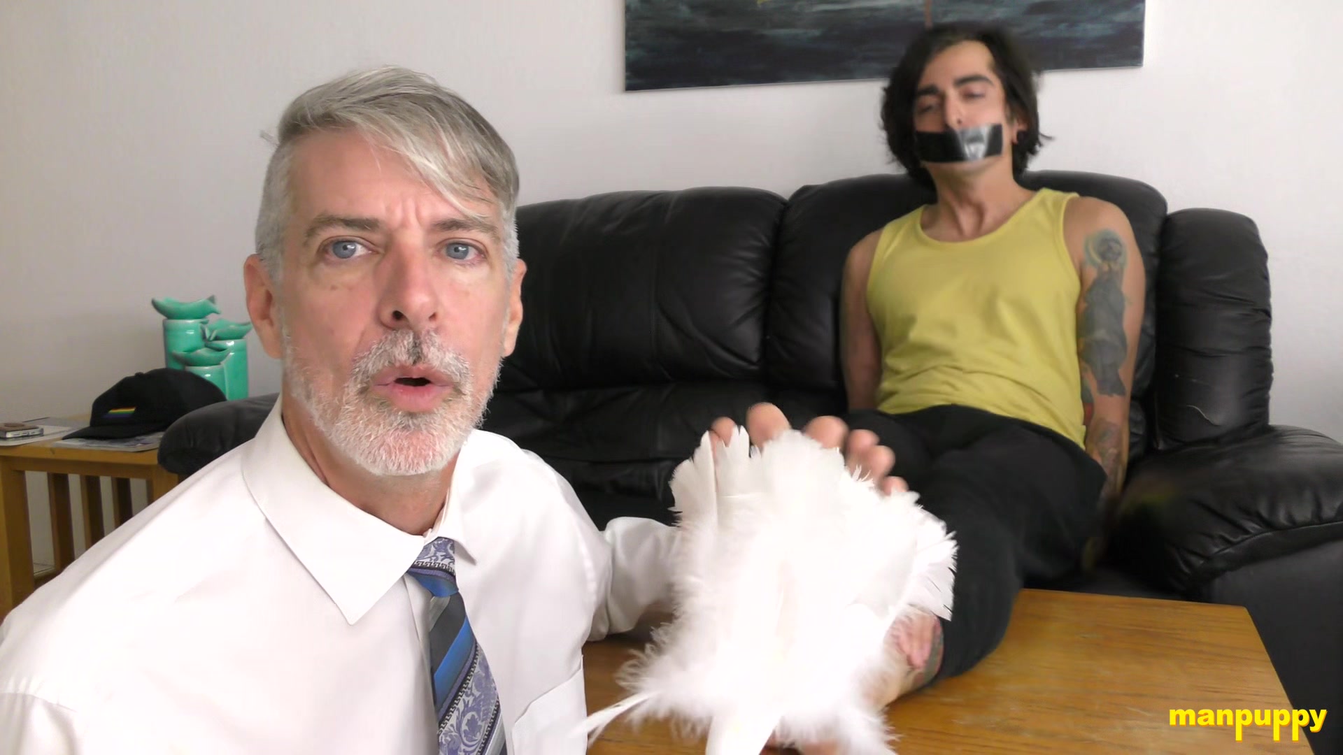 Professor Tickling Art Student's Feet - Johnny Mercy, Richard Lennox