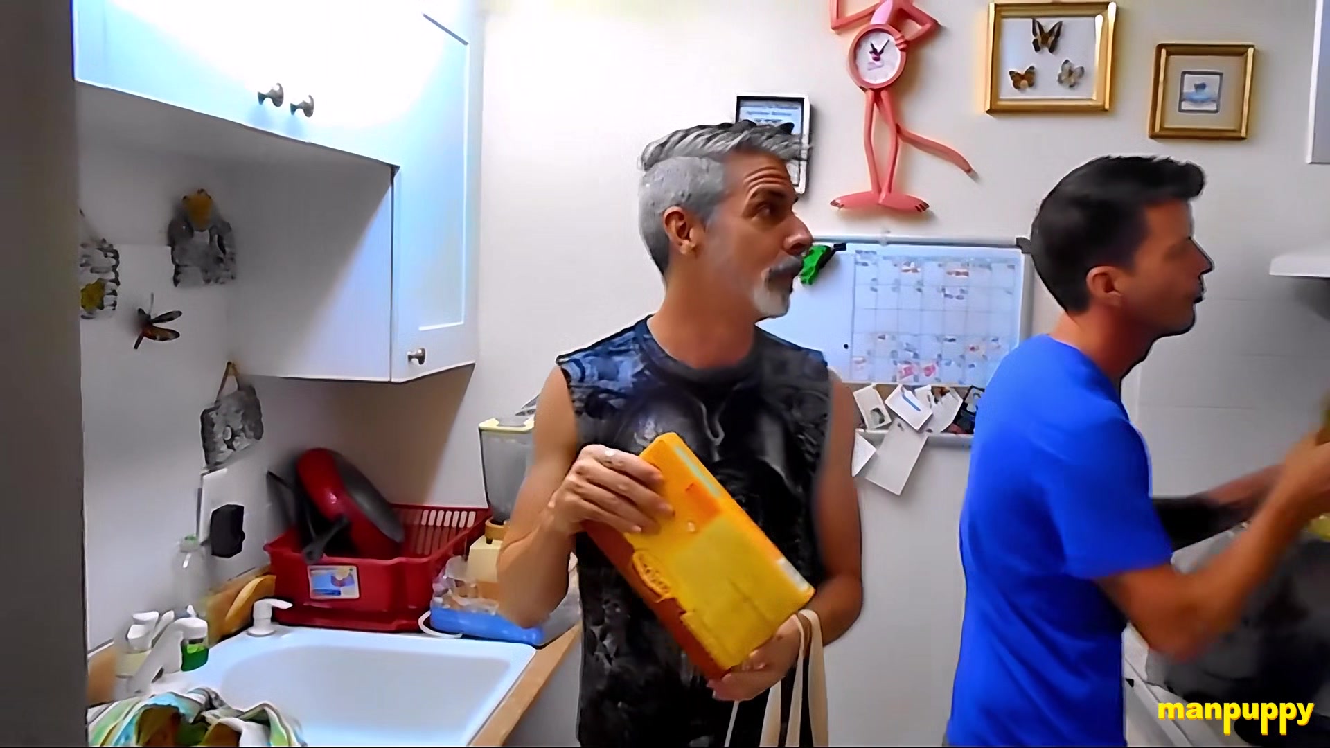 Hipster Wannabe Pantsing Embarrassment - Jeff Drizzle, Richard Lennox
