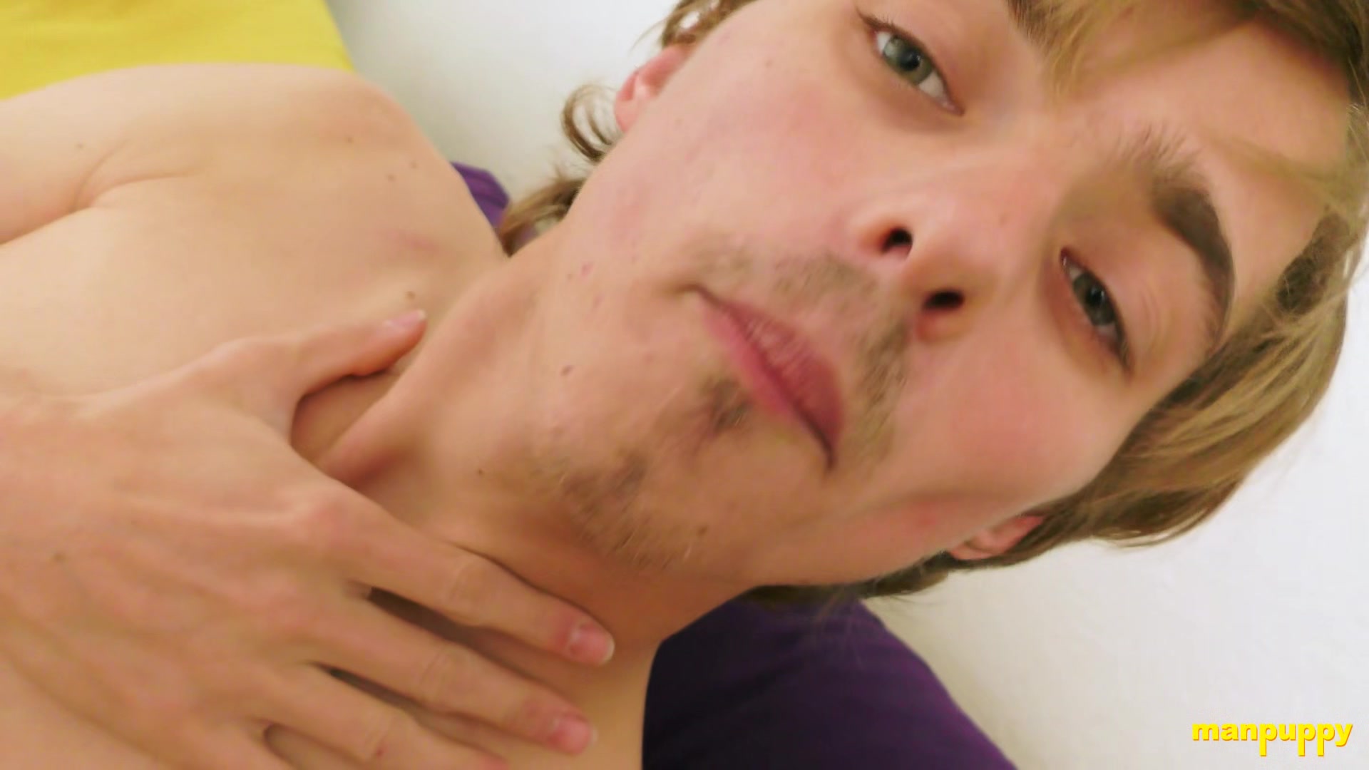 Giant Twink Gobbles Up His Tiny Infestation - Frank Funsize
