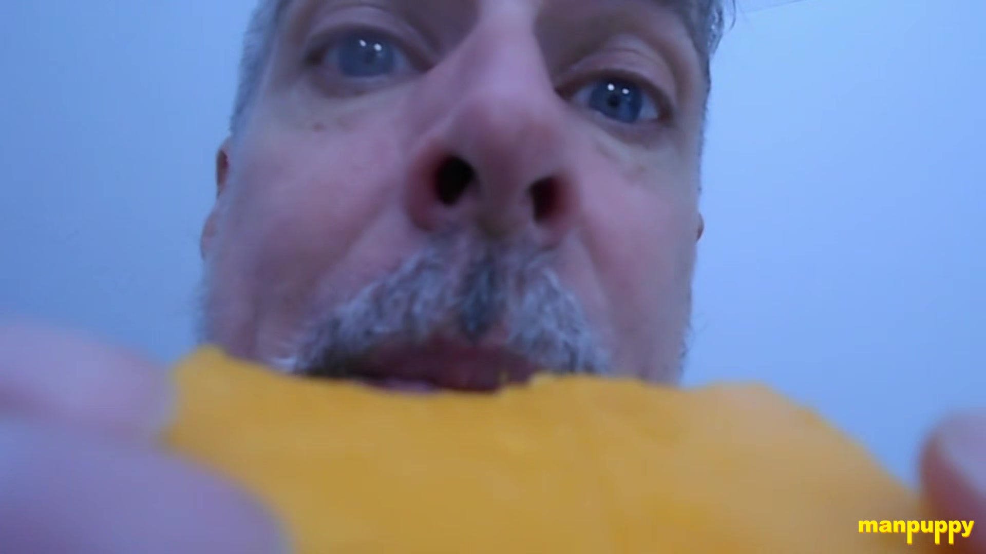 A Bite Before Bed - DADDY GIANT 39 - Richard Lennox
