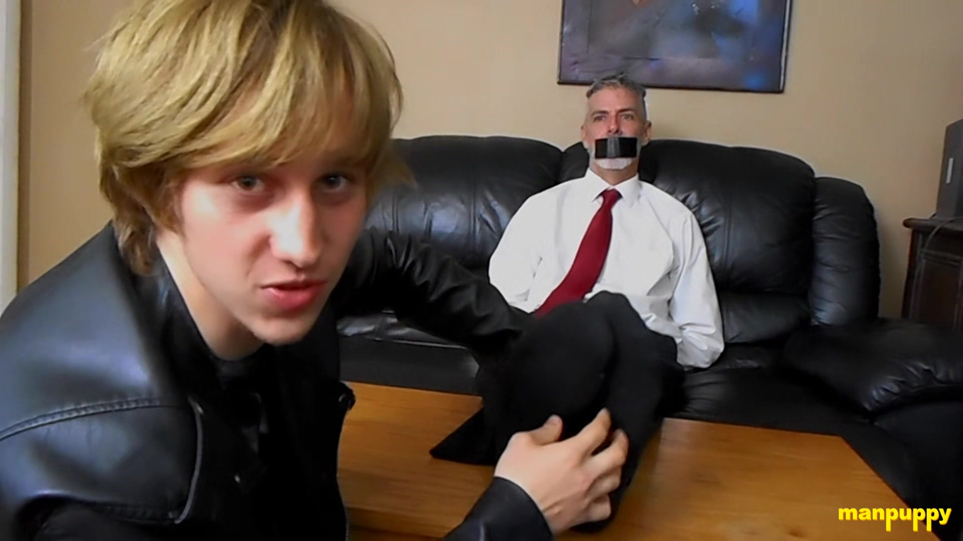 Rebel Freshman Tickling Professor's Feet - Elis Ataxxx, Richard Lennox