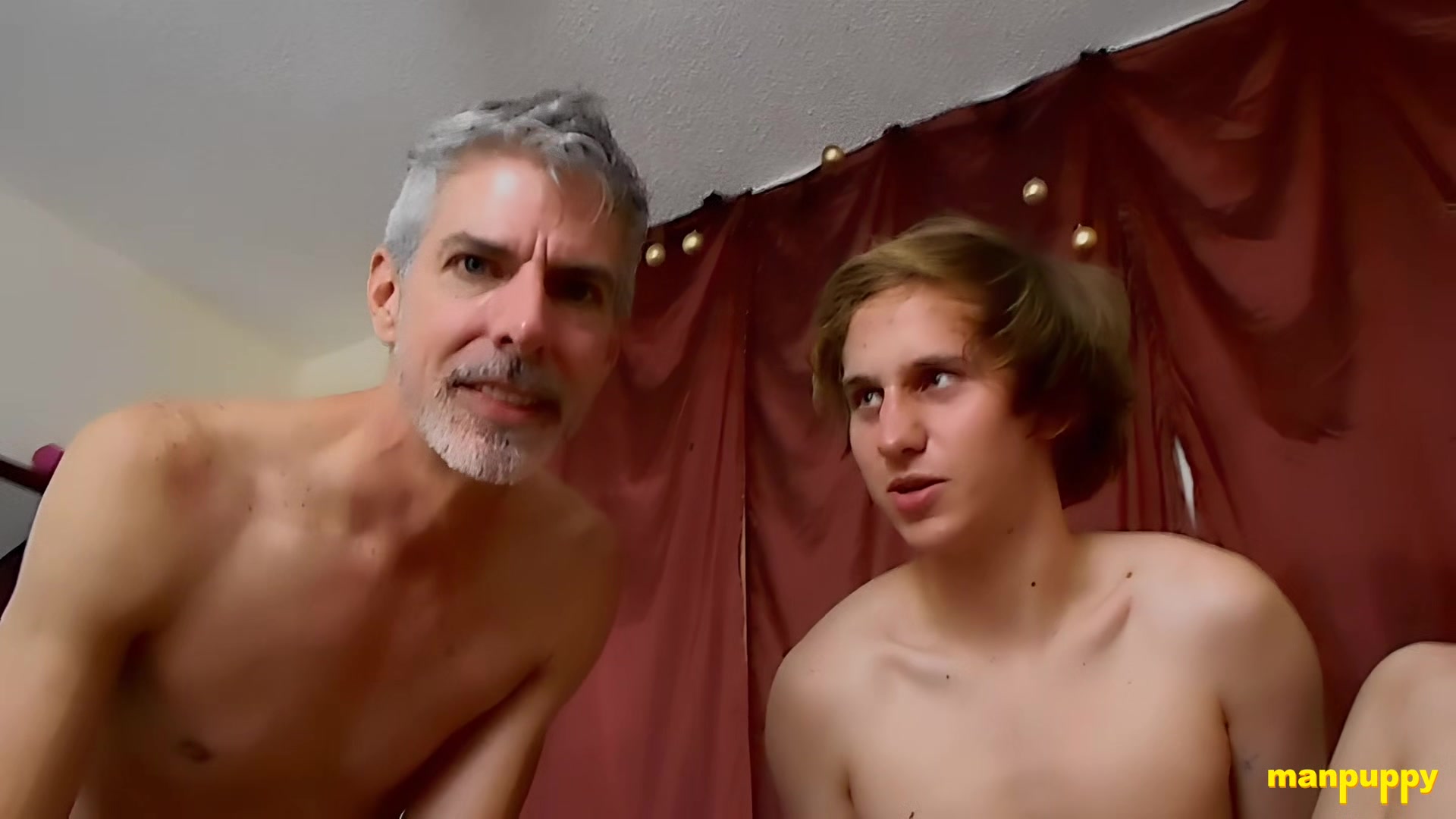 Tiny Perv Creeping On Giant Boyfriends - Elis Ataxxx & Richard Lennox