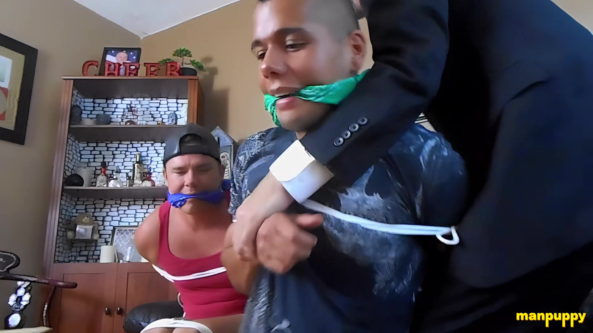 Diamond Thief Captures College Boys In Bondage - Jose Cortez & Leo Blue & Richard Lennox