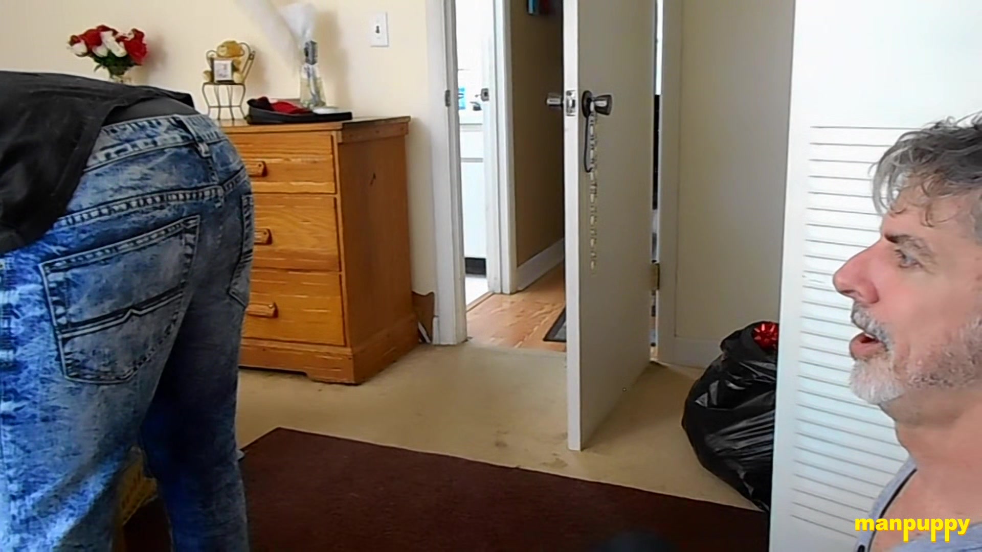 Can't Get Enough Teen Ass - Elisat Axxx, Richard Lennox
