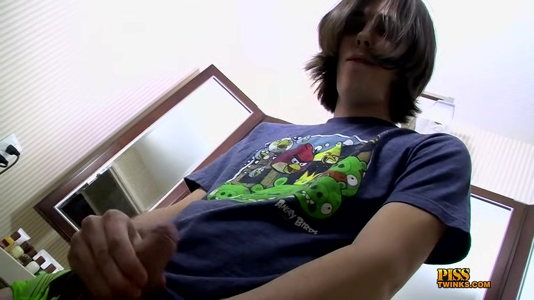 Cute Uncut Boy Squirts And Soaks - Tyler Haycock