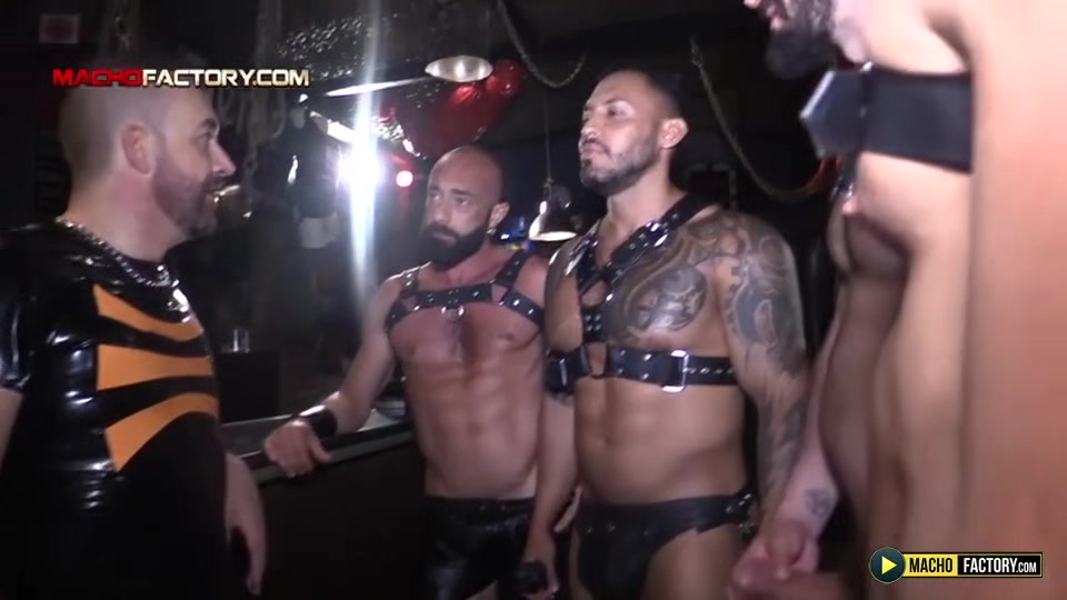 Chapter 1 of RAID XXX2. - Fucked by big cocks
